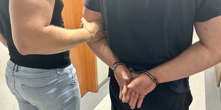 W okolicy: Po pijaku, z dożywotnim zakazem, kradzionym autem