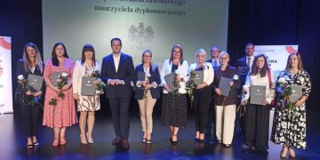 To najwyższy stopień. Nauczyciele odebrali awanse