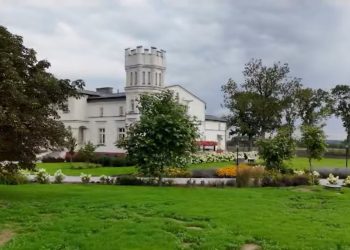 Odbudowali pałac. Zobacz film o starościnie dożynek