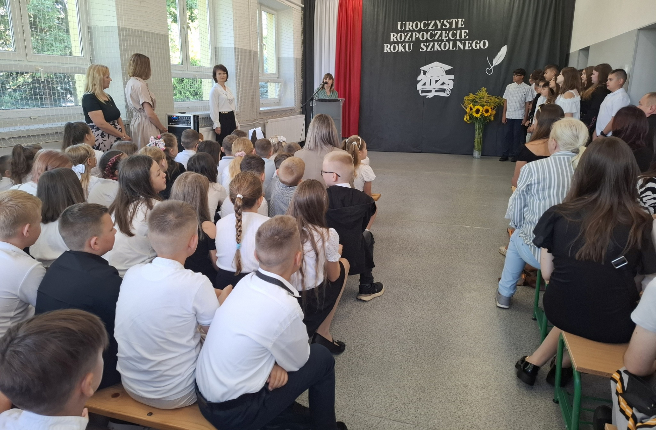 Rozpoczęcie roku szkolnego w Młodojewie