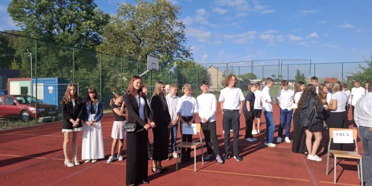 Rozpoczęcie roku szkolnego w Ciążeniu