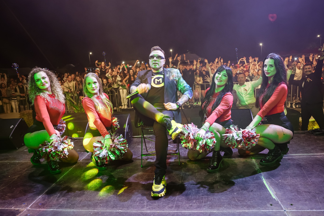 Czadoman na dożynkach. Zobacz zdjęcia z koncertu w Orchowie