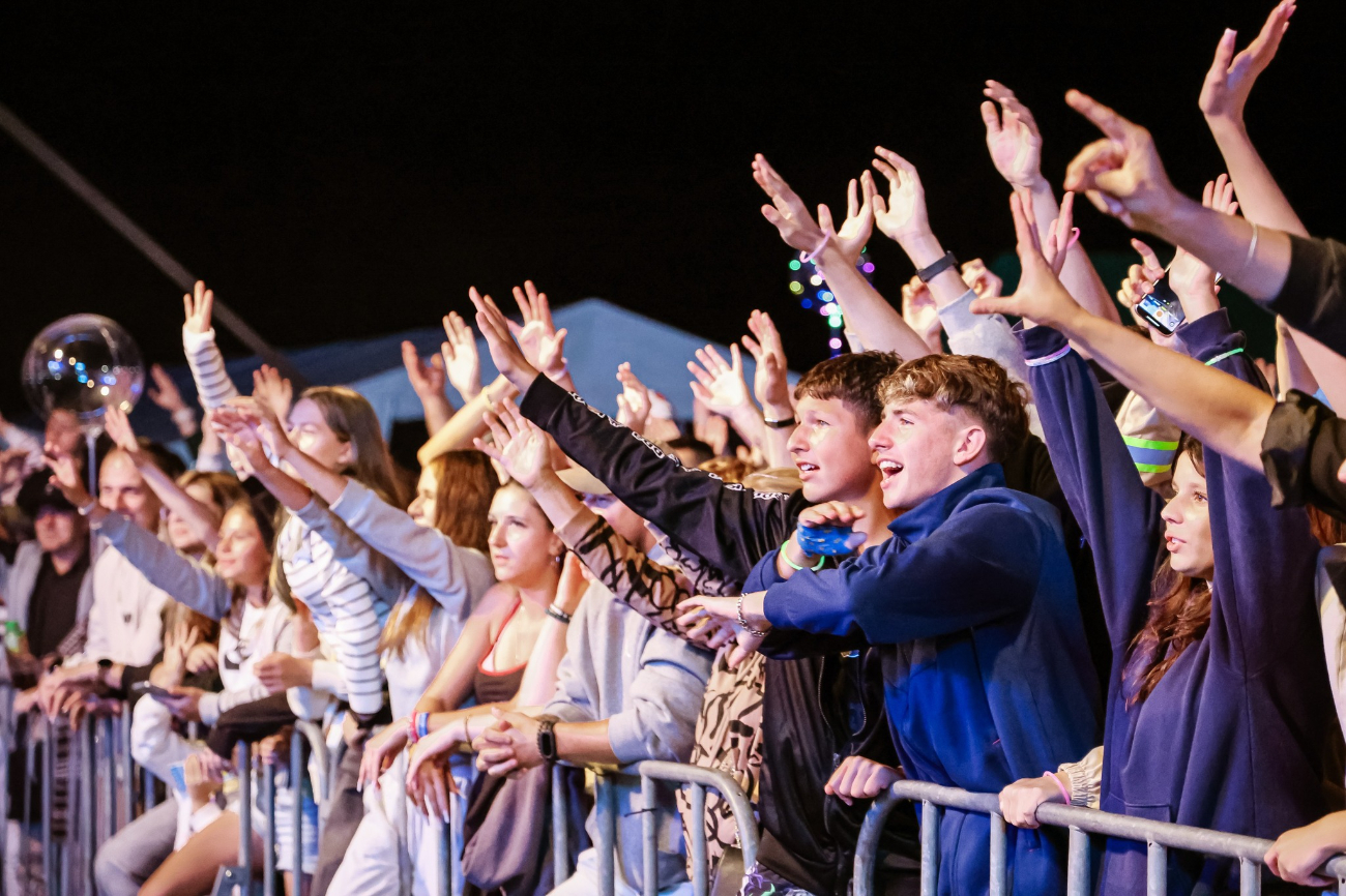 Czadoman na dożynkach. Zobacz zdjęcia z koncertu w Orchowie