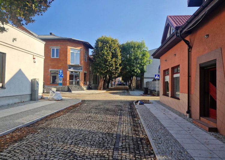 Remontują wokół rynku. Przebudowali skrzyżowanie