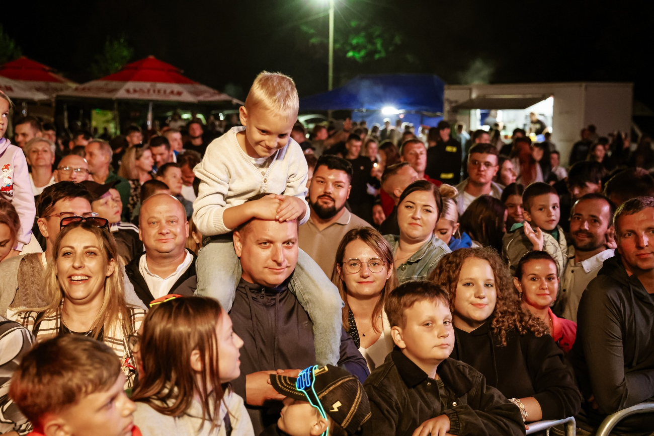 Czadoman na dożynkach. Zobacz zdjęcia z koncertu w Orchowie