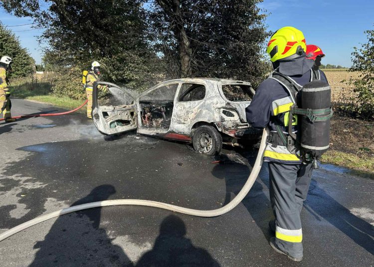 Samochodu nie dało się uratować