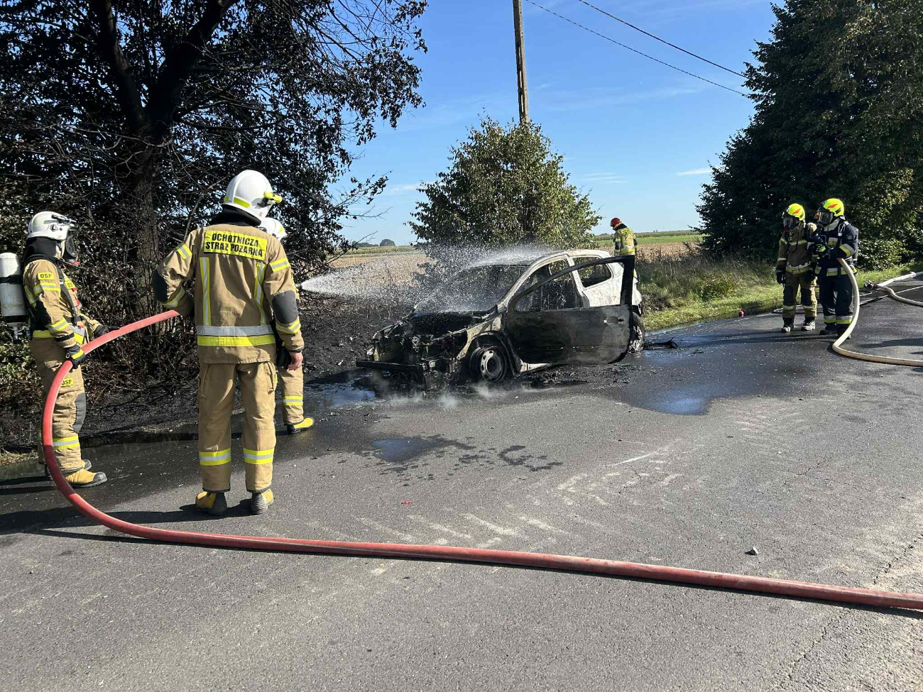 Samochodu nie dało się uratować