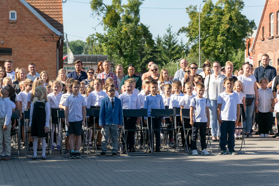 Ponad tysiąc uczniów rozpoczęło rok szkolny w gminie Strzałkowo