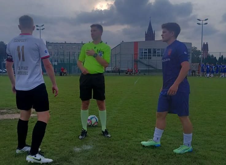 Dalej gra Polanin i Czarni