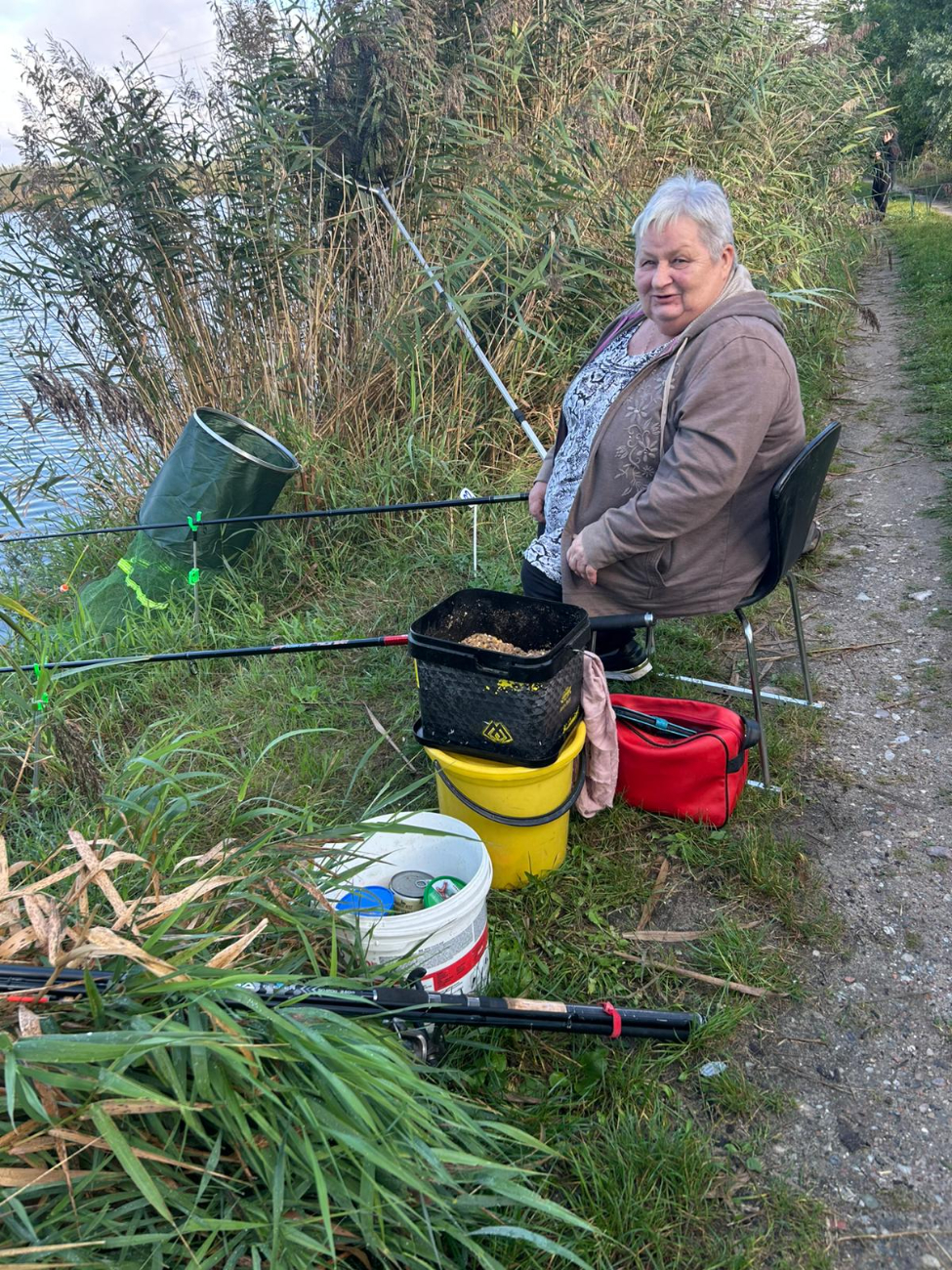 Łowili na zakończenie sezonu. Pogoda dopisała
