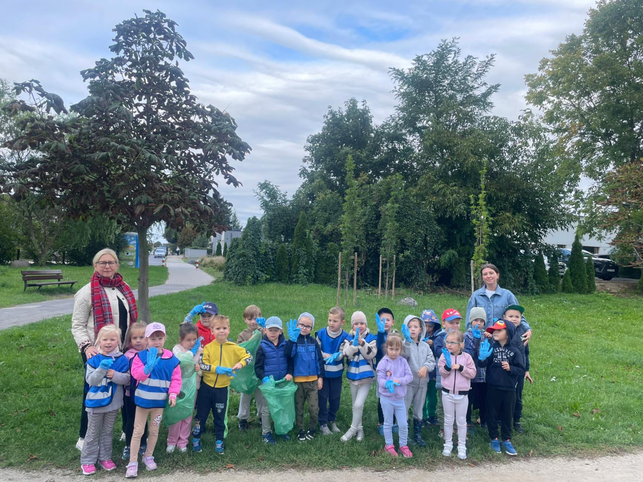 Przedszkolaki z Misia w akcji „Sprzątanie Świata 2025″