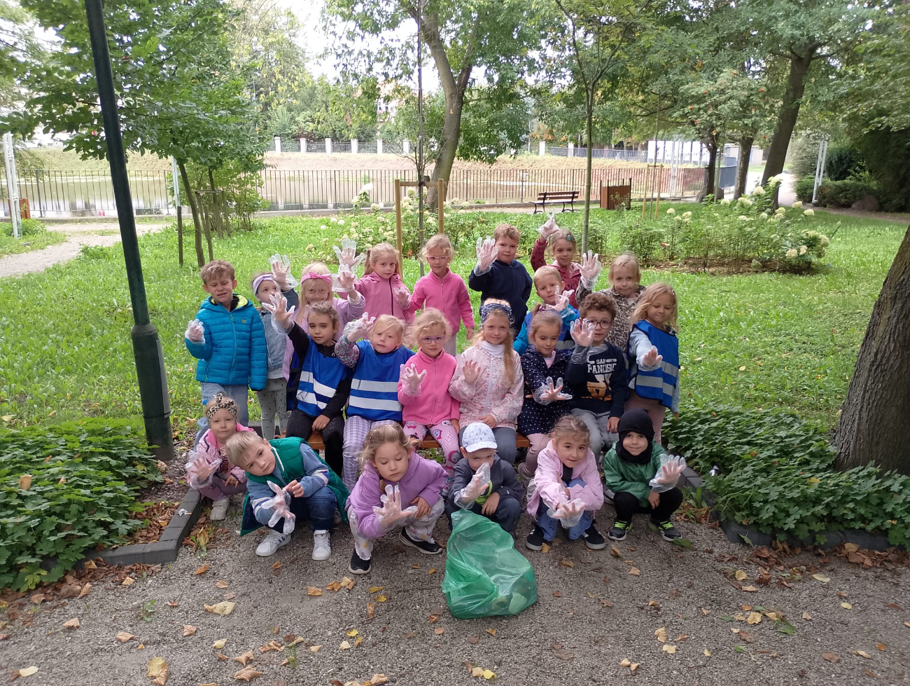 Przedszkolaki z Misia w akcji „Sprzątanie Świata 2025″