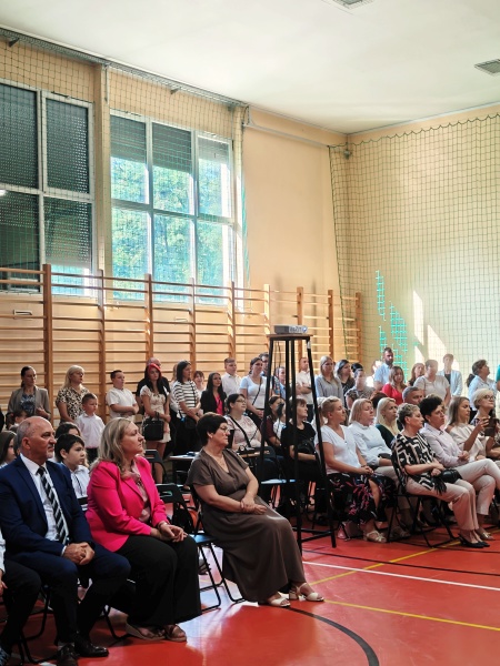 Ponad tysiąc uczniów rozpoczęło rok szkolny w gminie Strzałkowo