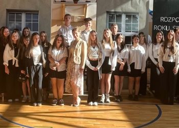 Nowi licealiści ze Słupcy. Zobacz zdjęcia pierwszych klas