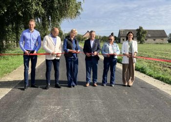 Marcewek z odnowioną drogą