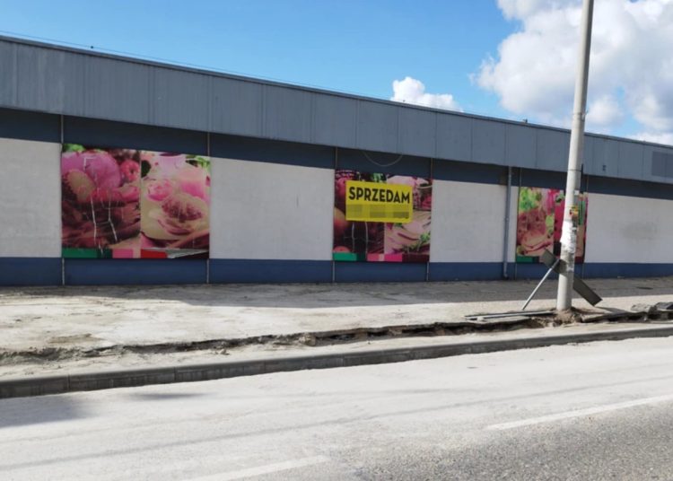 Gmina kupi budynek. Zrobi tam magazyn