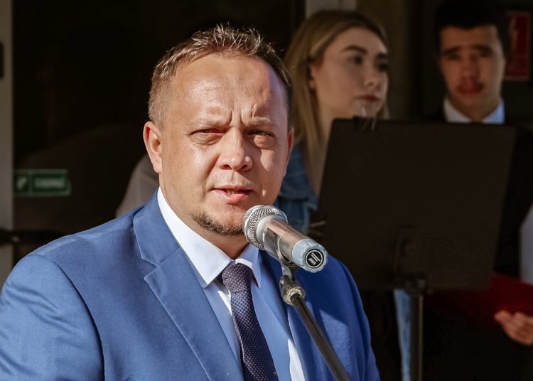 Dyrektor dostał akt powołania. Kto zastępcą?