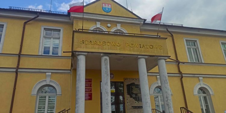 Wczoraj minął termin. Kto nowym kierownikiem wydziału oświaty?