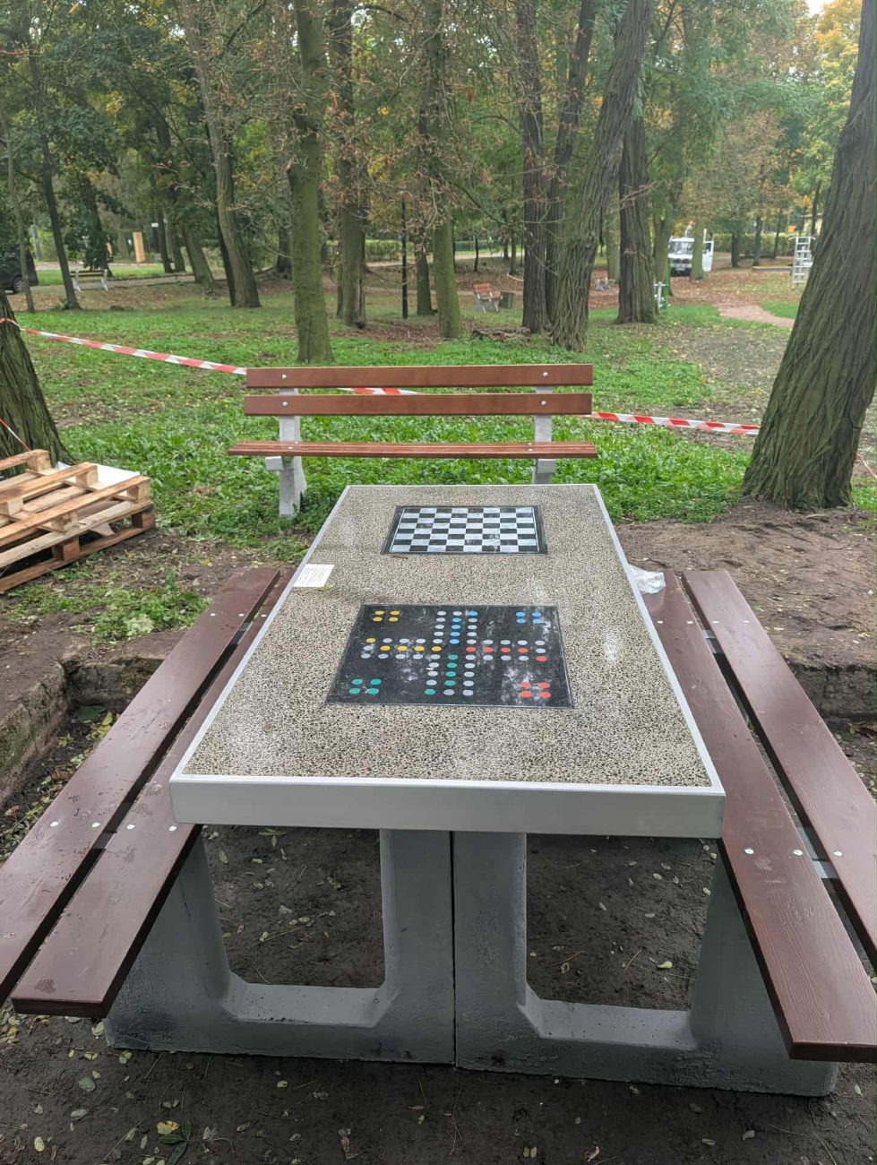 Dzieje się w parku jordanowskim. Wkrótce tyrolka