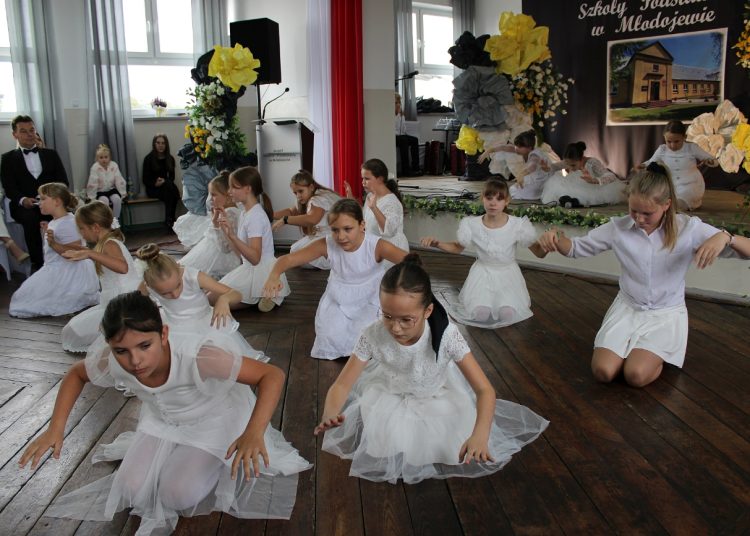 Niezwykły jubileusz szkoły w Młodojewie