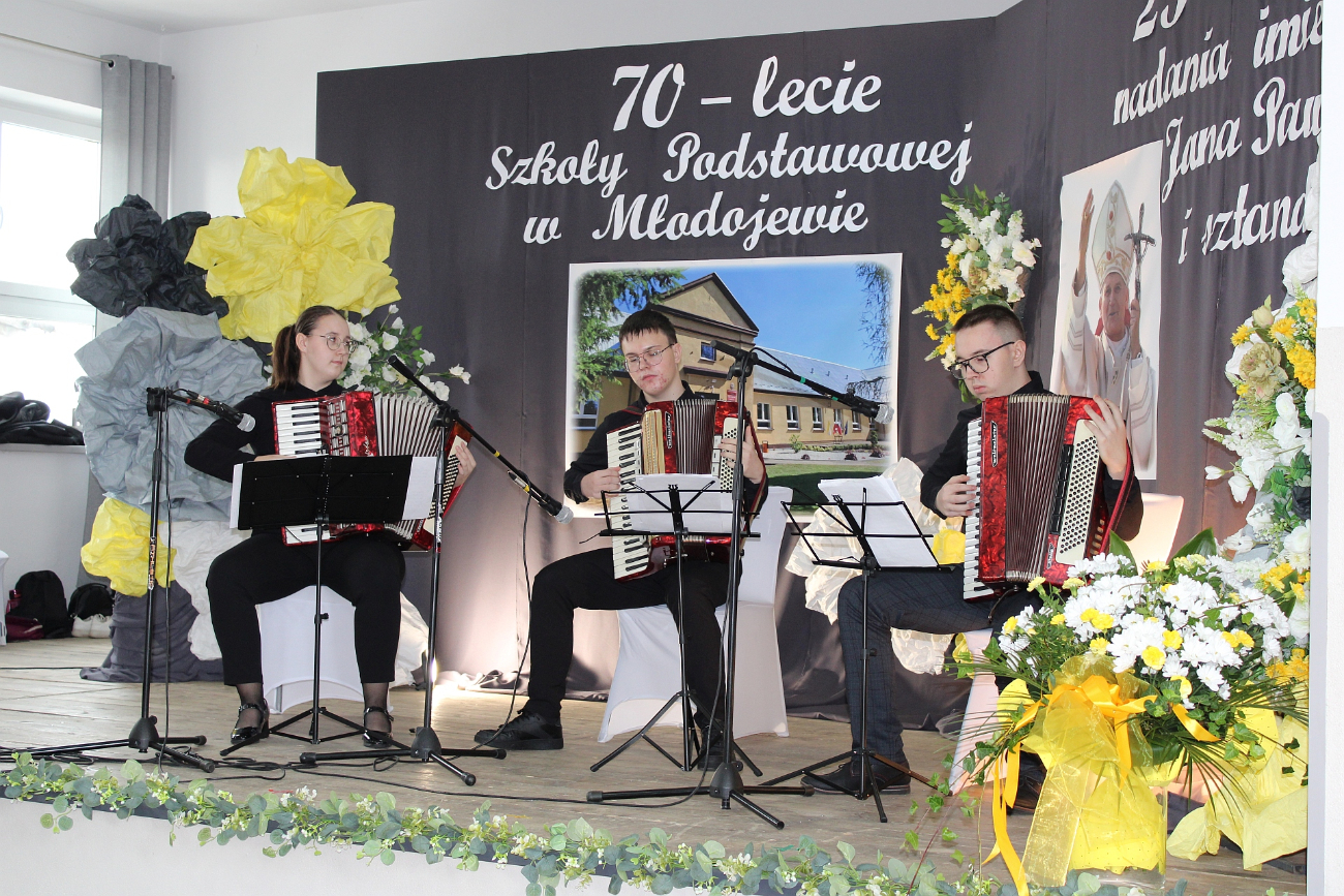 Niezwykły jubileusz szkoły w Młodojewie