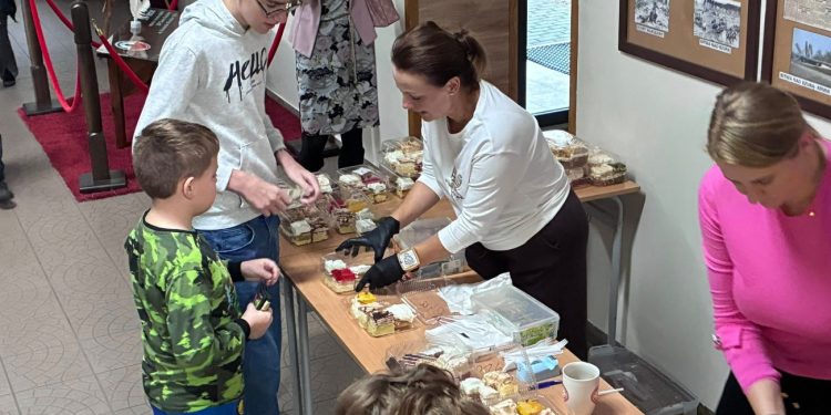 Cienin Kościelny – Kiermasz ciast