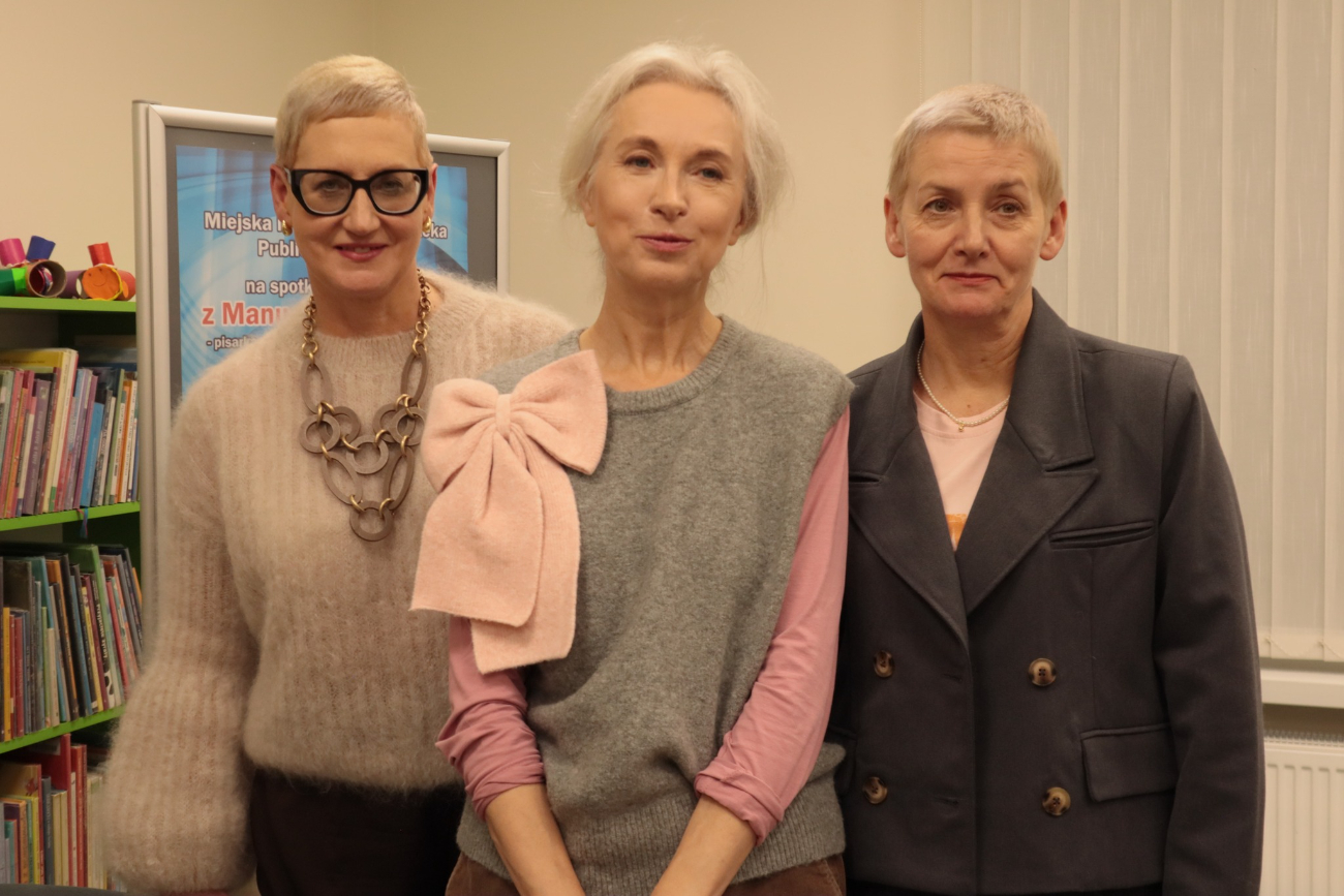 Manuela Gretkowska w słupeckiej bibliotece