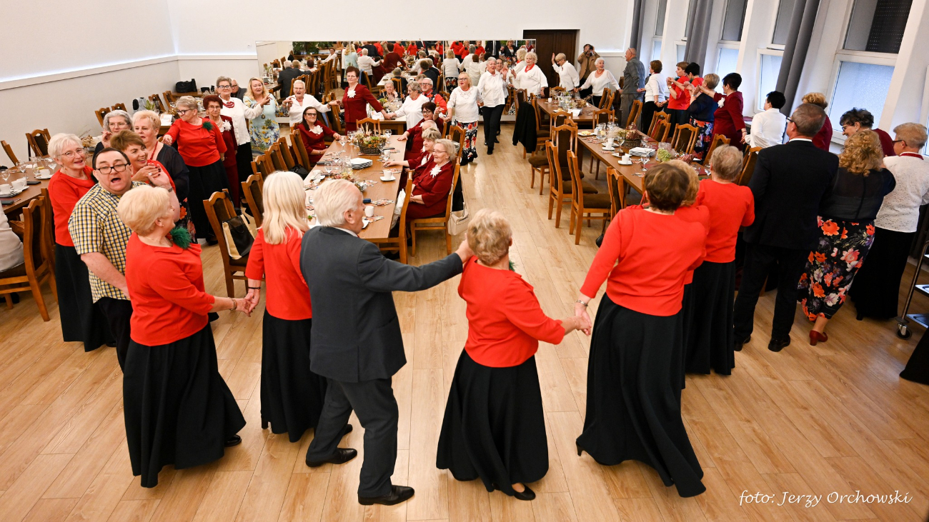 Jesienny Przegląd Amatorskiej Twórczości Seniorów