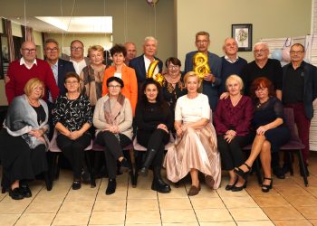 Prawie 50 lat temu opuścili szkołę. Znowu się spotkali