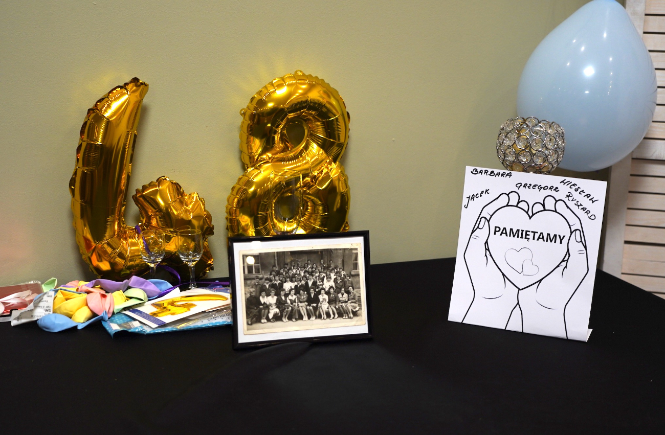 Prawie 50 lat temu opuścili szkołę. Znowu się spotkali