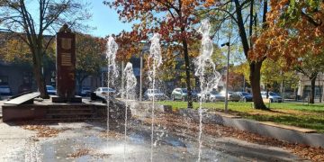Fontanna na rynku już działa