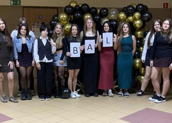 Strzałkowo: Bawiły się trzy pierwsze klasy ZDJĘCIA