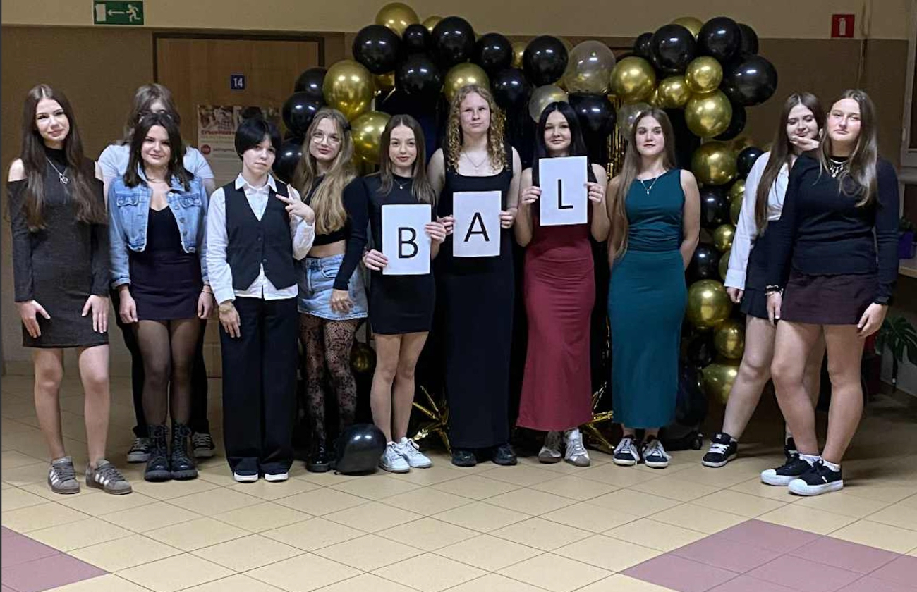 Strzałkowo: Bawiły się trzy pierwsze klasy ZDJĘCIA