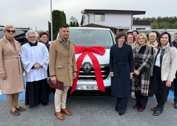 Nowe auta dla ŚDS-ów oraz WTZ