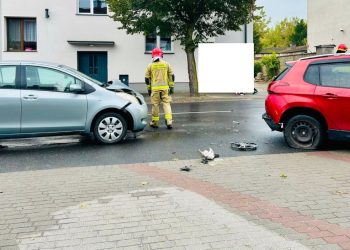Trzy auta zderzyły się na Warszawskiej