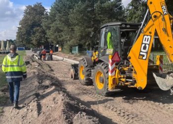 Trwa rozbudowa promenady w Przybrodzinie