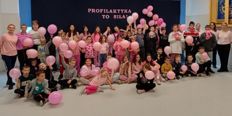 Różowy Październik w Drążnej