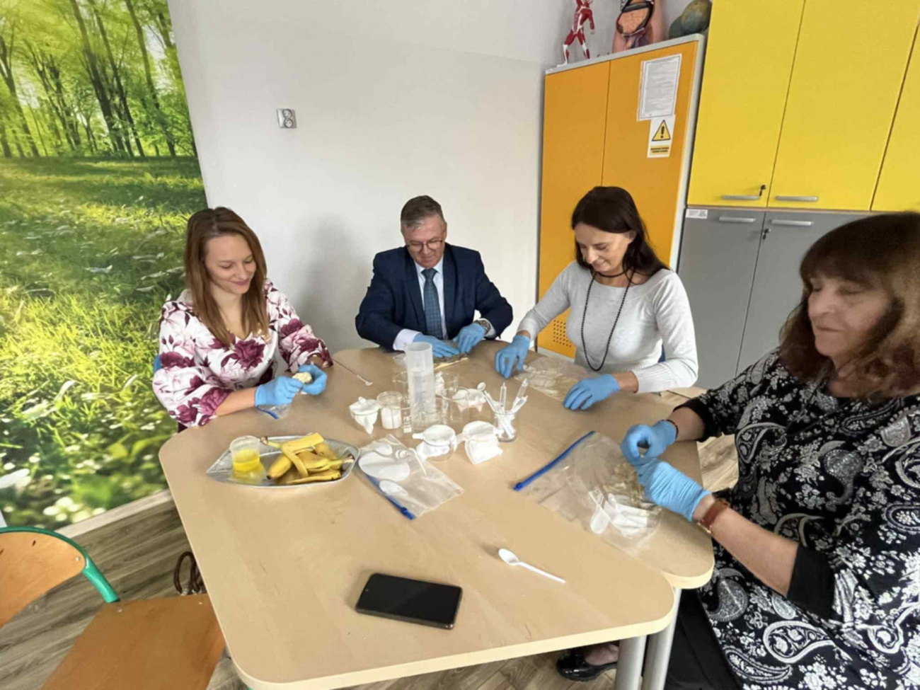 Otwarcie sali przyrodniczej w Cieninie Zabornym