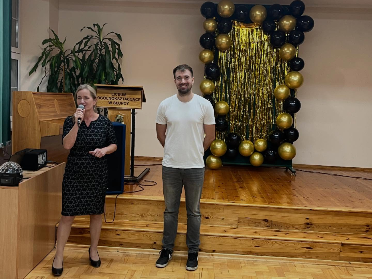 Tak się bawili drugoklasiści z LO