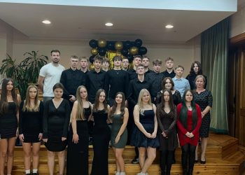 Tak się bawili drugoklasiści z LO