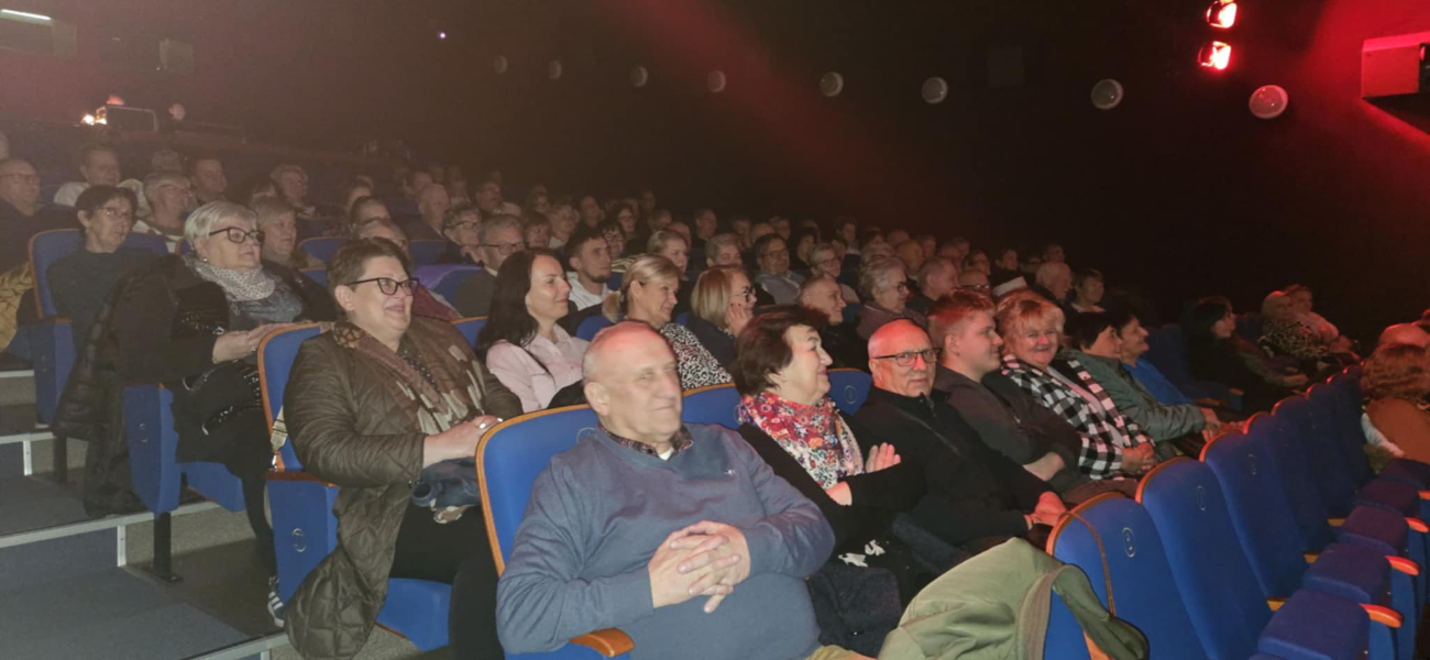 „Rozbawił publiczność do łez”