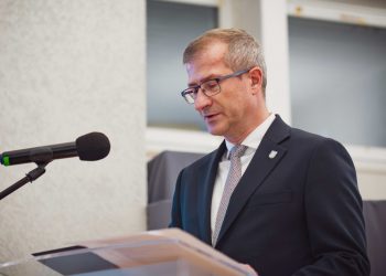 Uroczysta sesja w Lądku