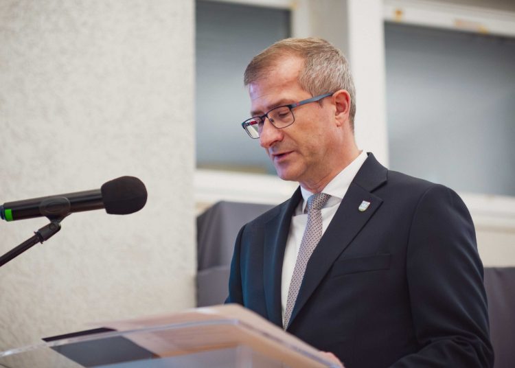 Uroczysta sesja w Lądku