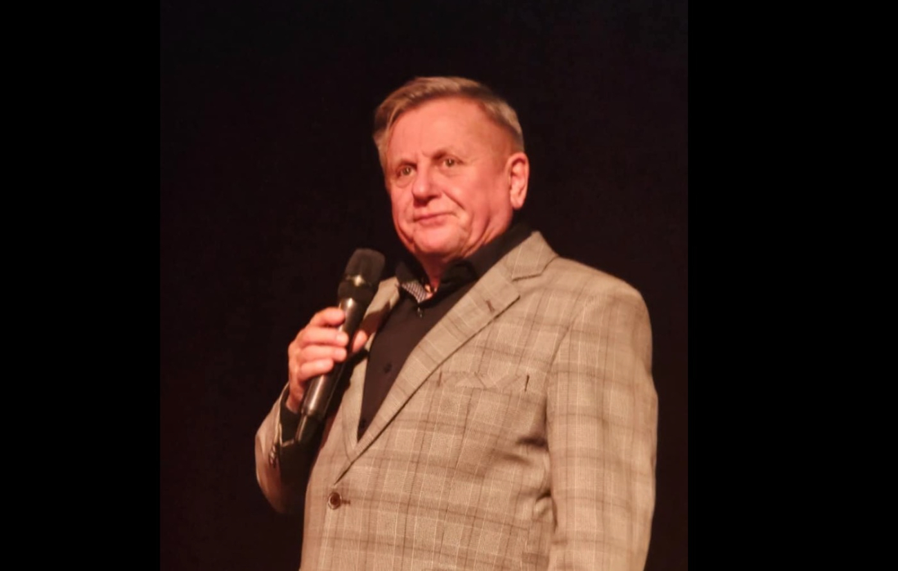 „Rozbawił publiczność do łez”