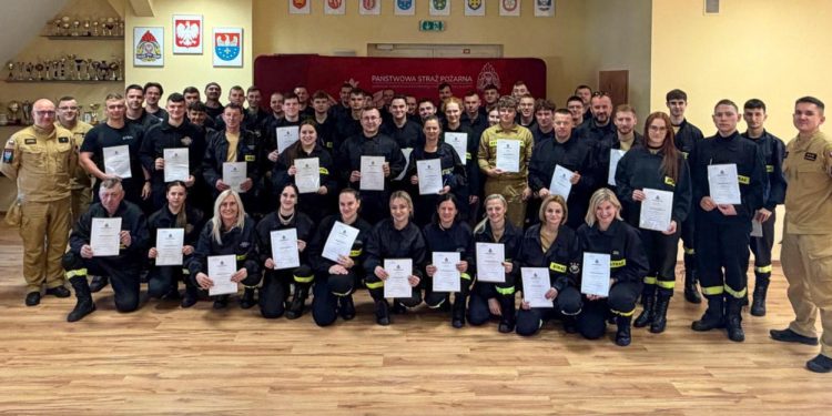 Ukończyli ważny kurs. Teraz będą nieść pomoc