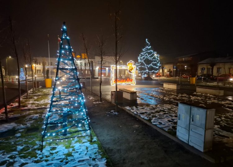 Tysiące światełek na lądkowskim rynku