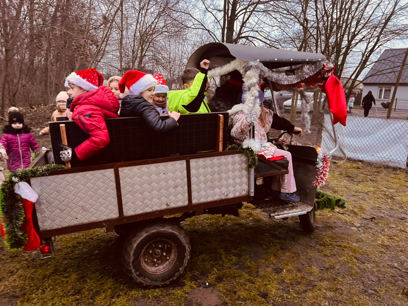 Mikołaj z KGW Różowy Zakątek