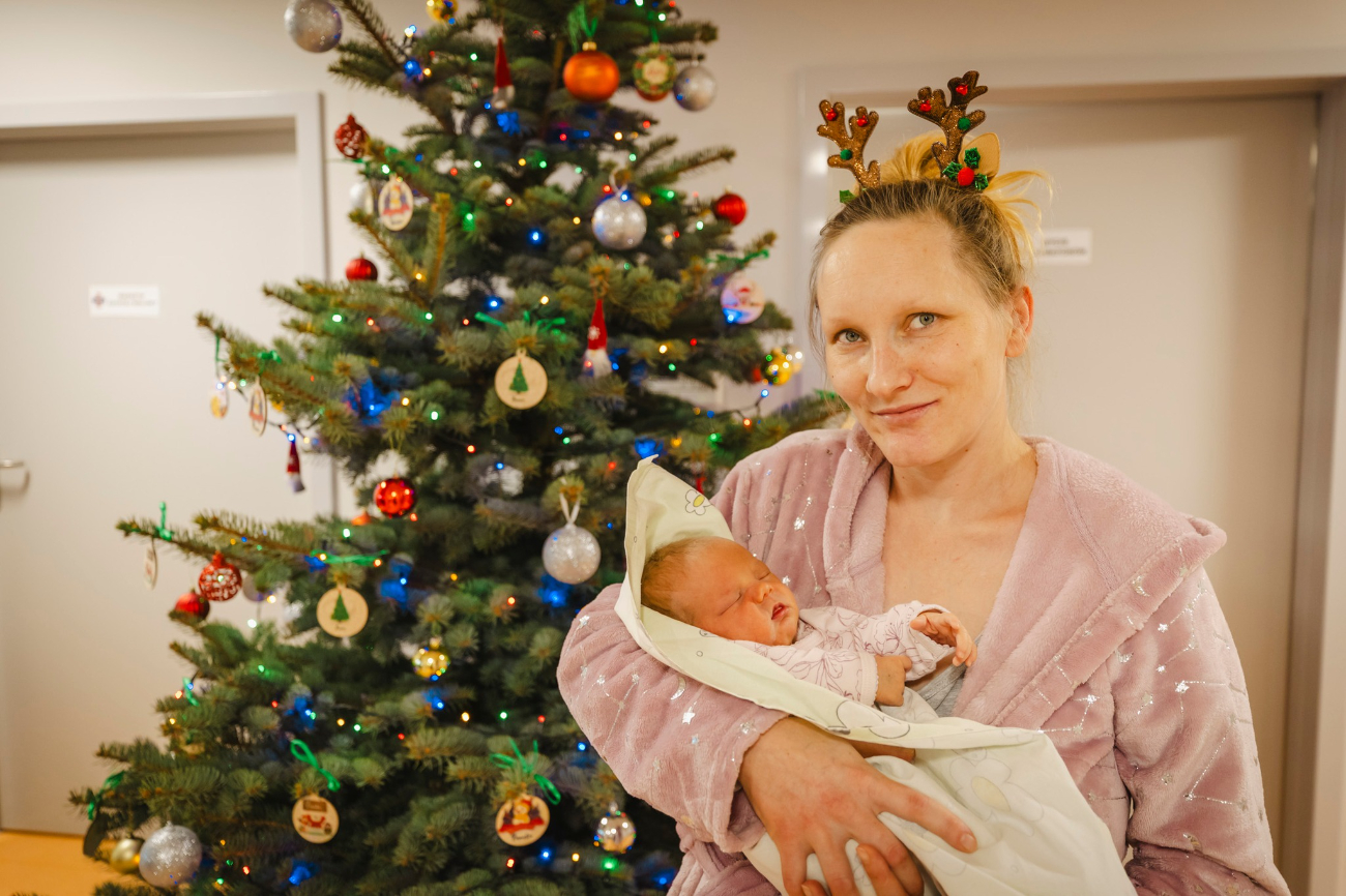 Wyjątkowe Mikołajki na Oddziale Noworodkowym. Zobacz zdjęcia