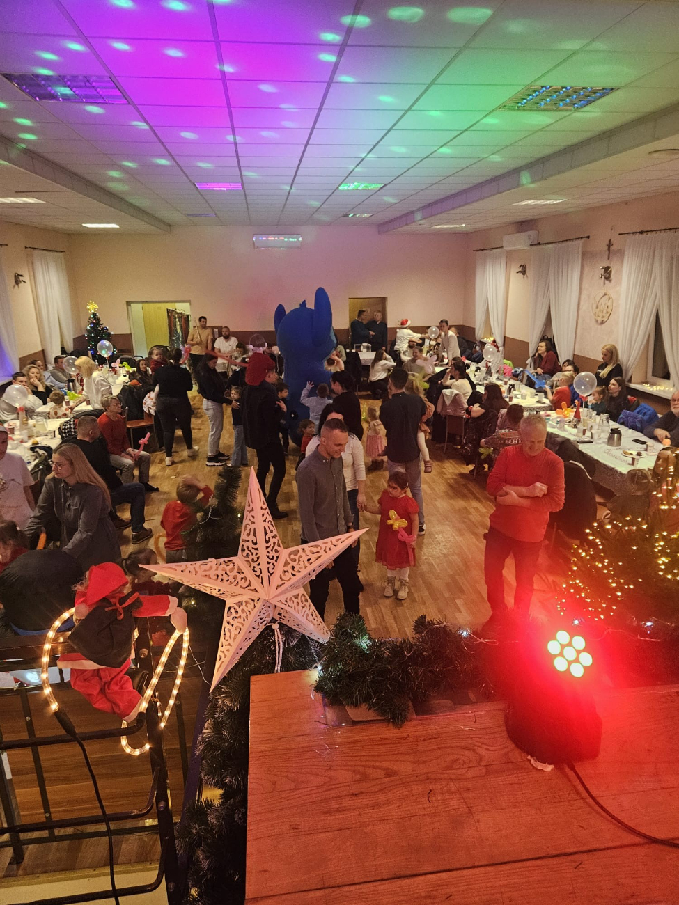 Zabawa choinkowa w Cieninie Kościelnym