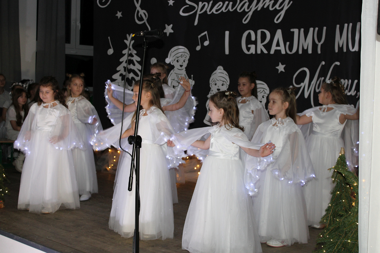 Koncert Kolęd i Pastorałek w Młodojewie